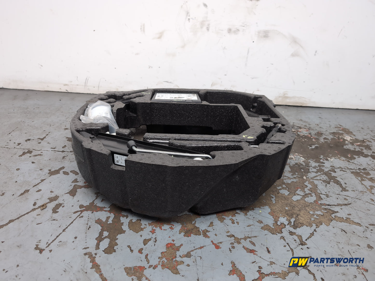 Audi A1 Contrast Edition Tdi Spare Wheel Foam Carrier 2008-2012 - photo 3