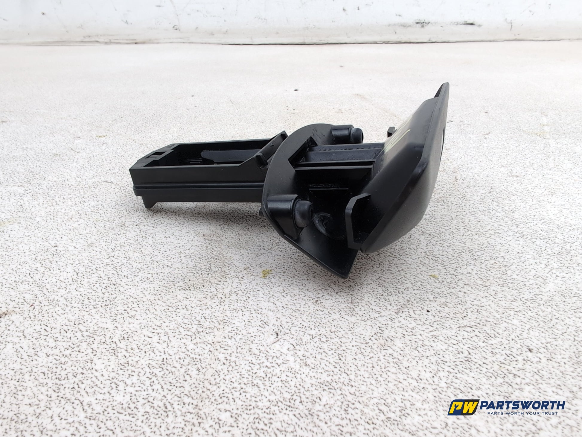 Mercedes-Benz E220 W212 E-Calss Handbrake Pull Lever A2044200177 2009-2016 - photo 3