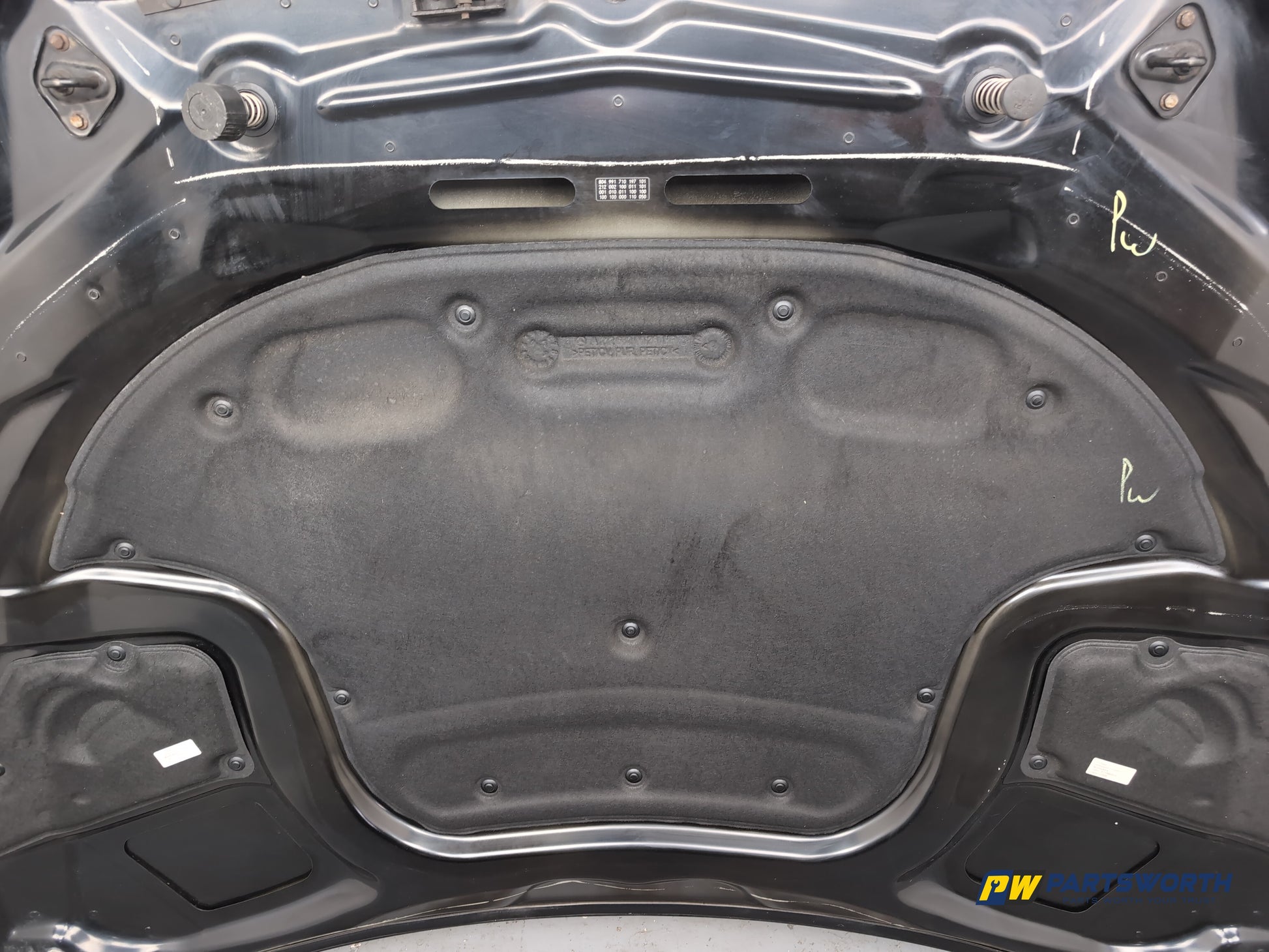 Mercedes-Benz E220 E-Class W212 Saloon Bonnet Obsidian Black Metallic C197 - photo 9