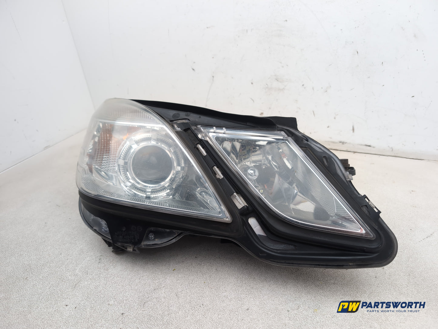Mercedes-Benz E220 E-Class W212 Headlamp Headlight Rh Driver Side A2128200461 - photo 3