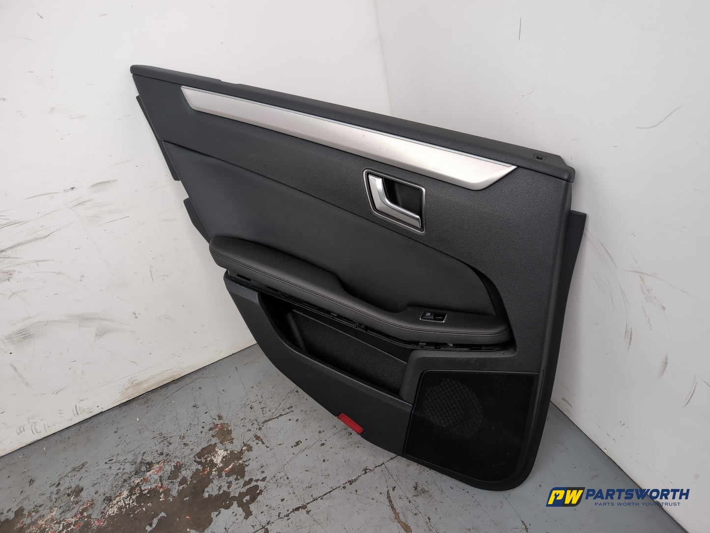 Mercedes-Benz E220 E-Class W212 Saloon Rear Left Passenger Side Door Card - photo 3