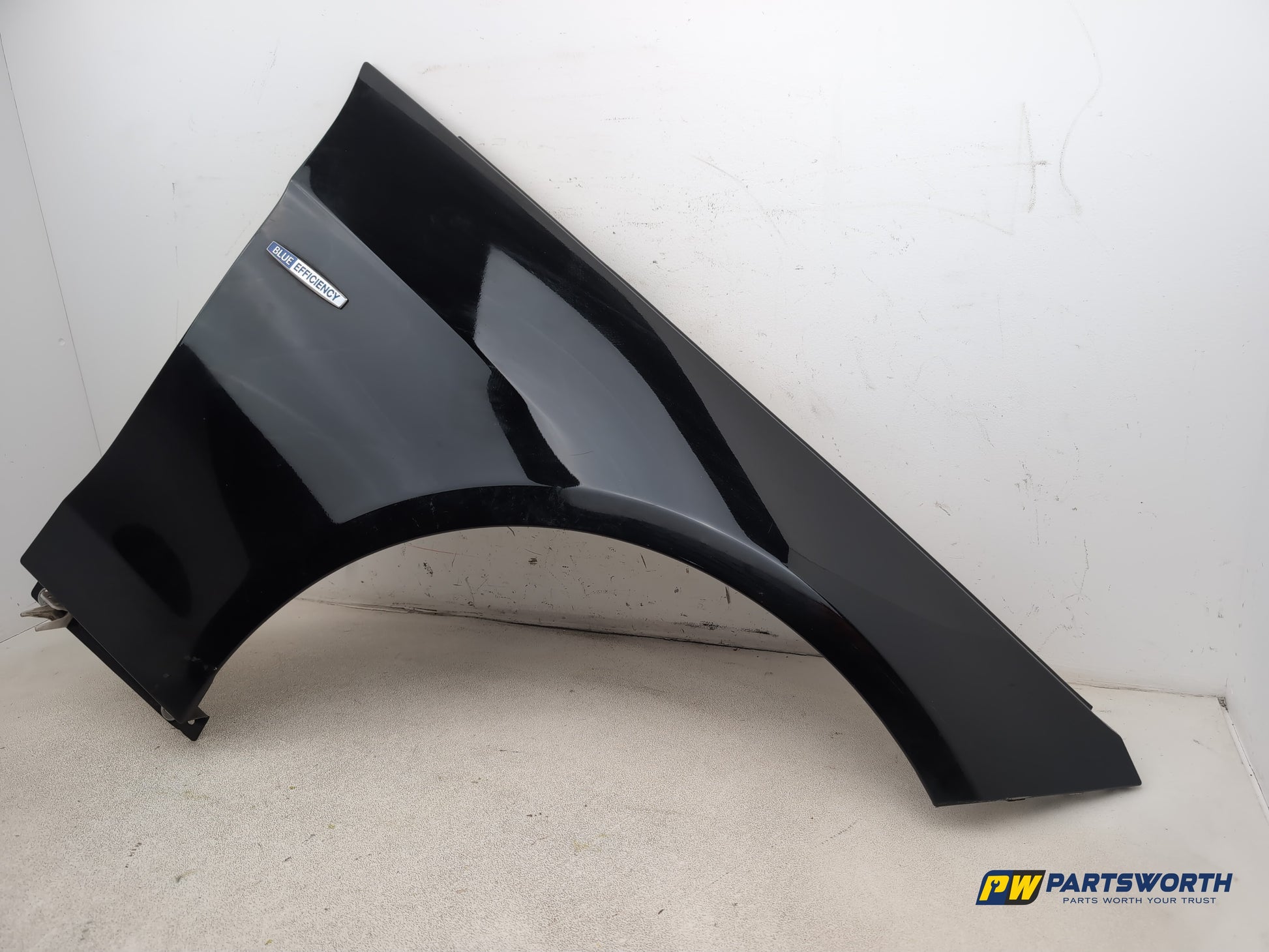 Wing Front RH 3