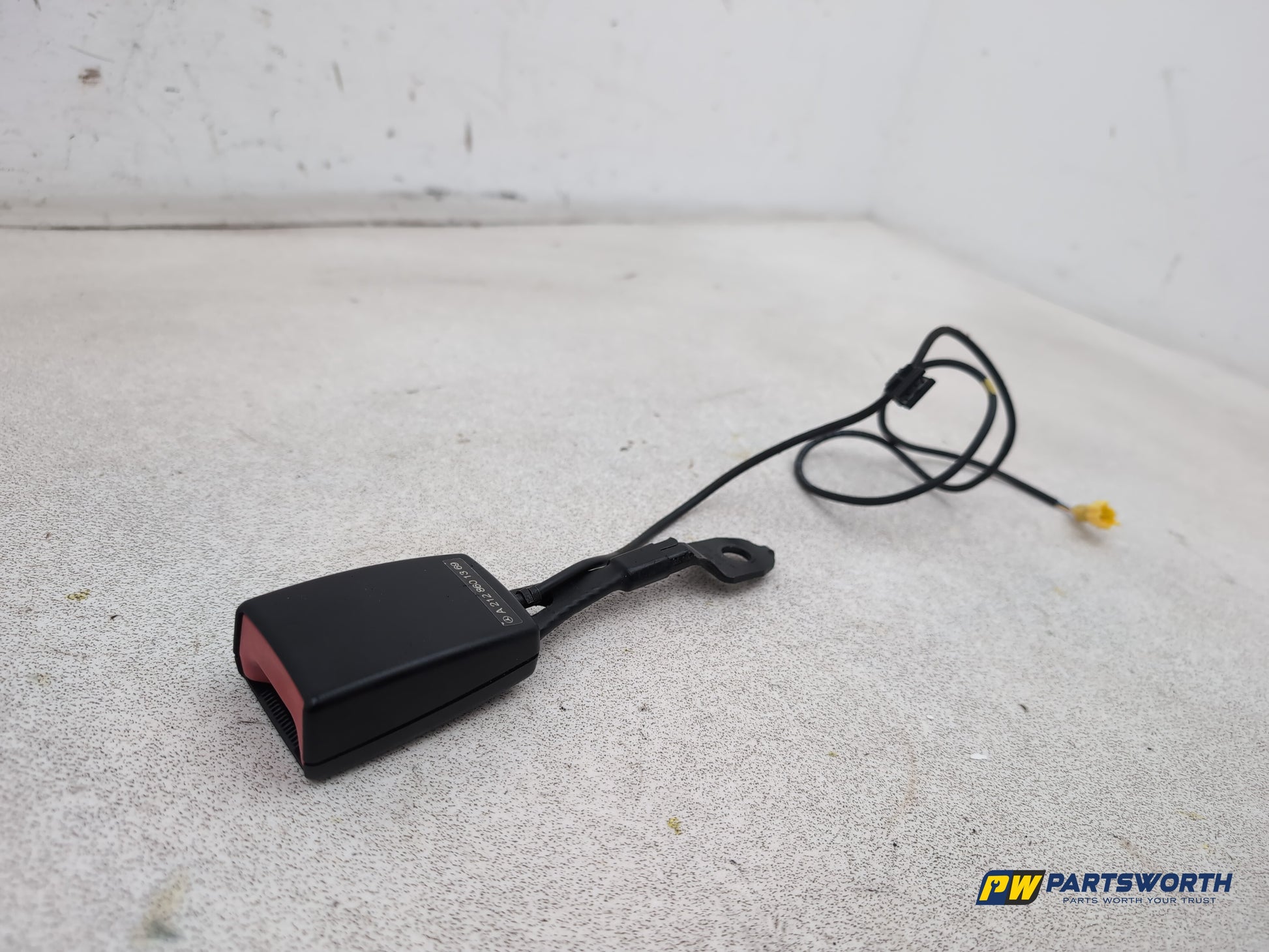 Mercedes-Benz E220 E-Class W212 Seat Belt Buckle Front Left/Right A2128601369 - photo 3