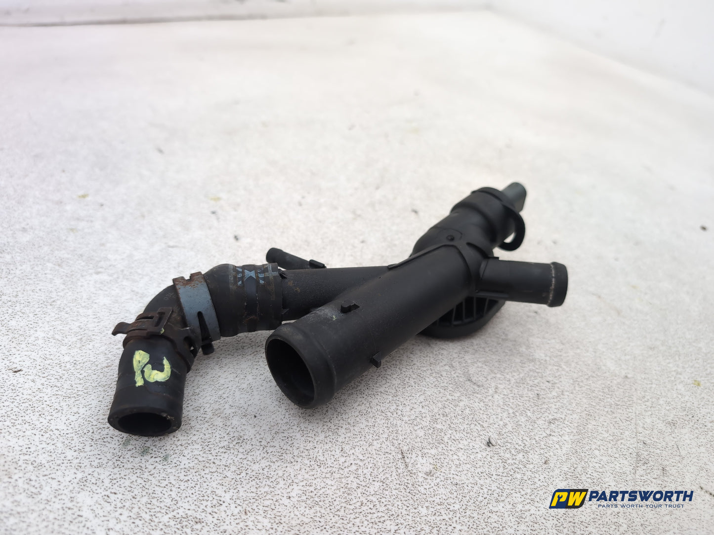 Audi A1 Contrast Edition Tdi Thermostat Coolant Housing Flange 03l121131aa - photo 9