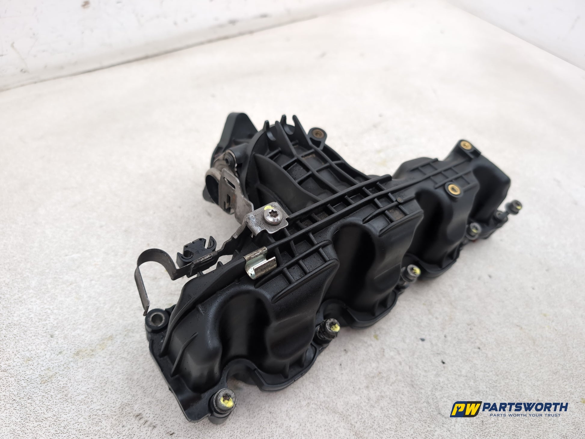 Audi A1 Contrast Edition Tdi Engine Inlet Manifold 03l129711 2008-2012 - photo 3