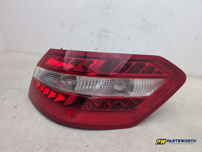 Mercedes-Benz E220 E-Class W212 Lamp Assembly Rear Rh Driver Side A2128200264 - photo 3