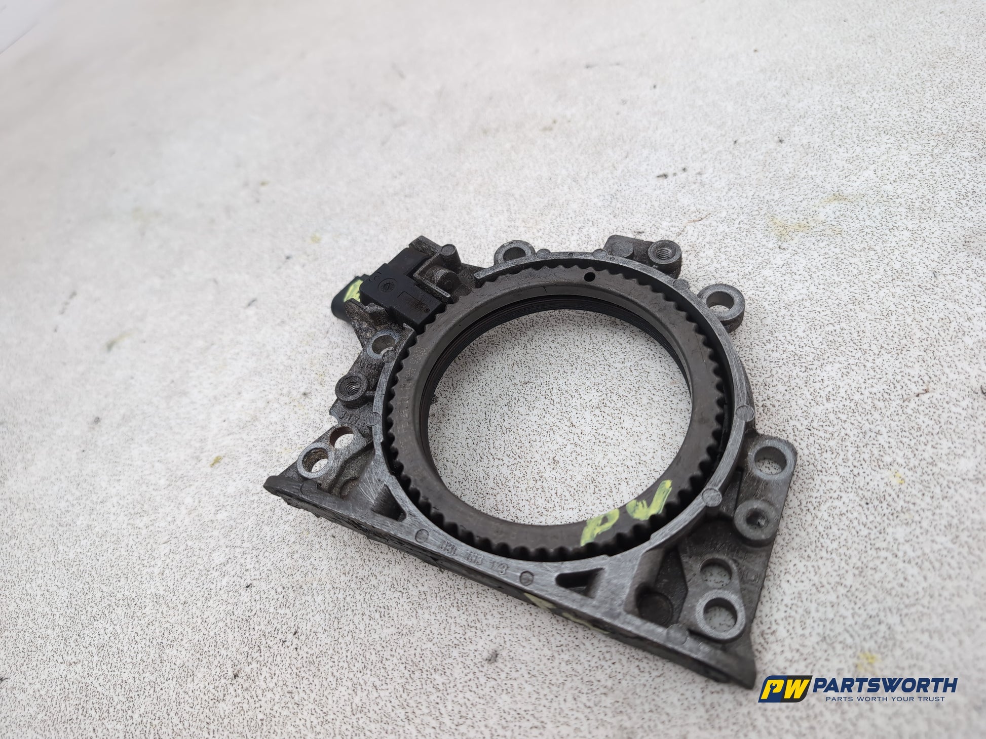 Audi A1 Contrast Edition Tdi 1.6l Diesel Crank Case Sealing Flange 03l103173 - photo 9
