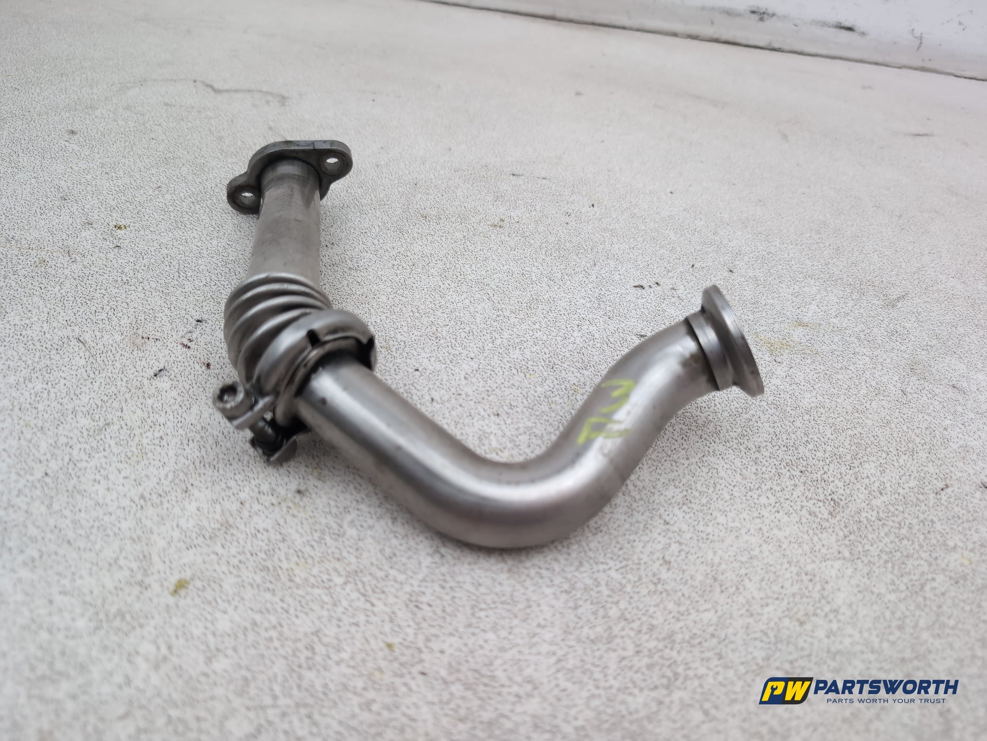 Audi A1 Contrast Edition Tdi Engine Egr Hose Pipe 03l131521r 2008-2012 - photo 3