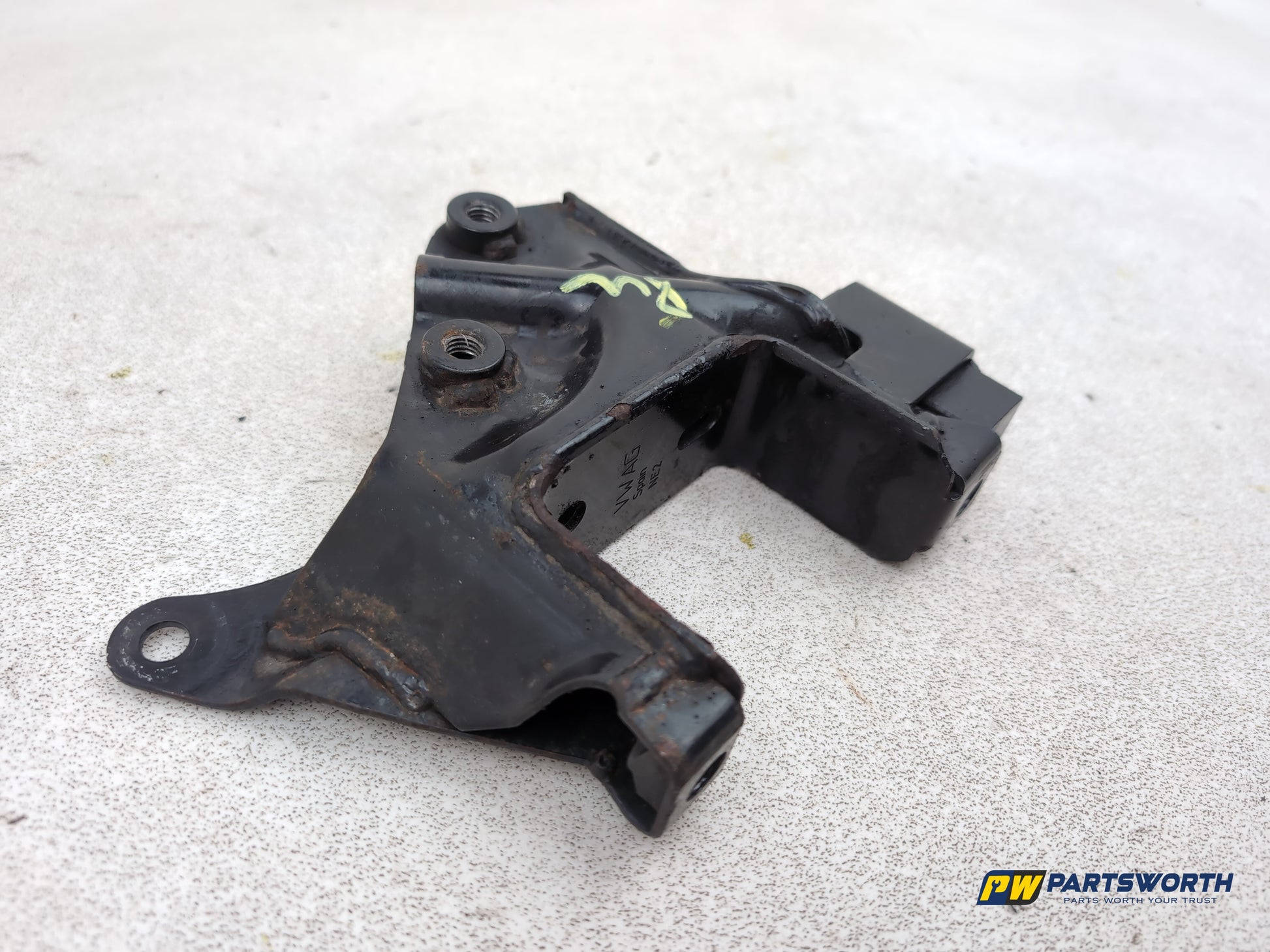 Audi A1 Contrast Edition Tdi 1.6l Diesel Gearbox Mount 6q0199111r 2008-2012 - photo 9