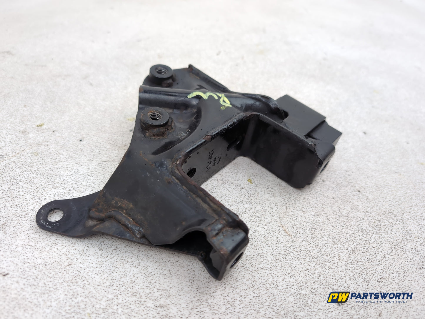 Audi A1 Contrast Edition Tdi 1.6l Diesel Gearbox Mount 6q0199111r 2008-2012 - photo 3