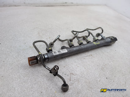 Audi A1 Contrast Edition Tdi 1.6l Diesel Fuel Rail 03l130089r 2008-2012 - photo 3