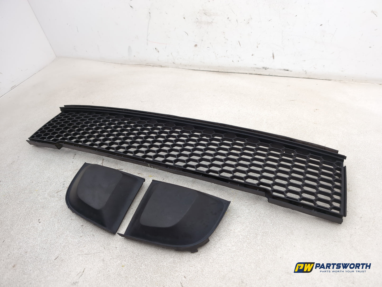 Fiat 500 Pop Hatchback Front Bumper Grille 2007-2009 - photo 3