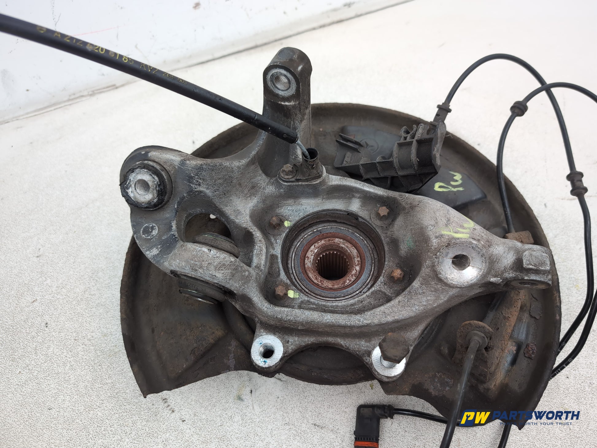 Mercedes-Benz E220 E-Class W212 Wheel Hub Rear Rh Driver Side 2009-2016 - photo 9