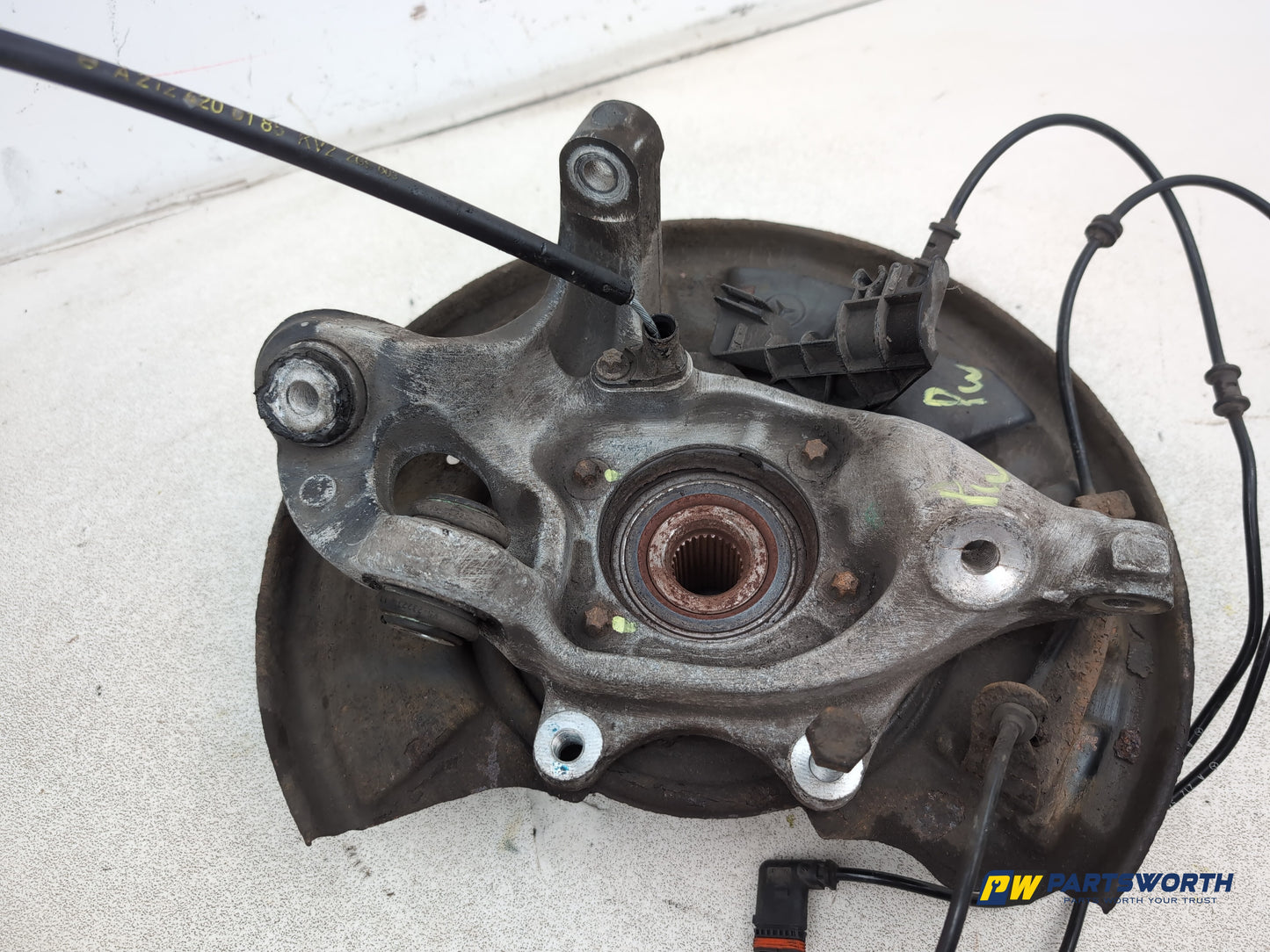 Mercedes-Benz E220 E-Class W212 Wheel Hub Rear Rh Driver Side 2009-2016 - photo 3