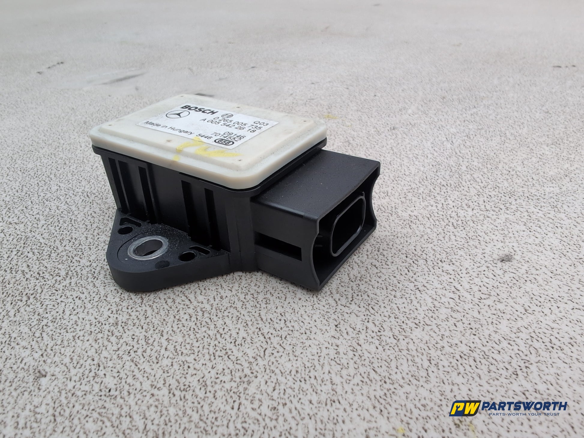 Mercedes-Benz E220 E-Class W212 Yaw Rate Sensor Module A0055422618 2009-2016 - photo 3