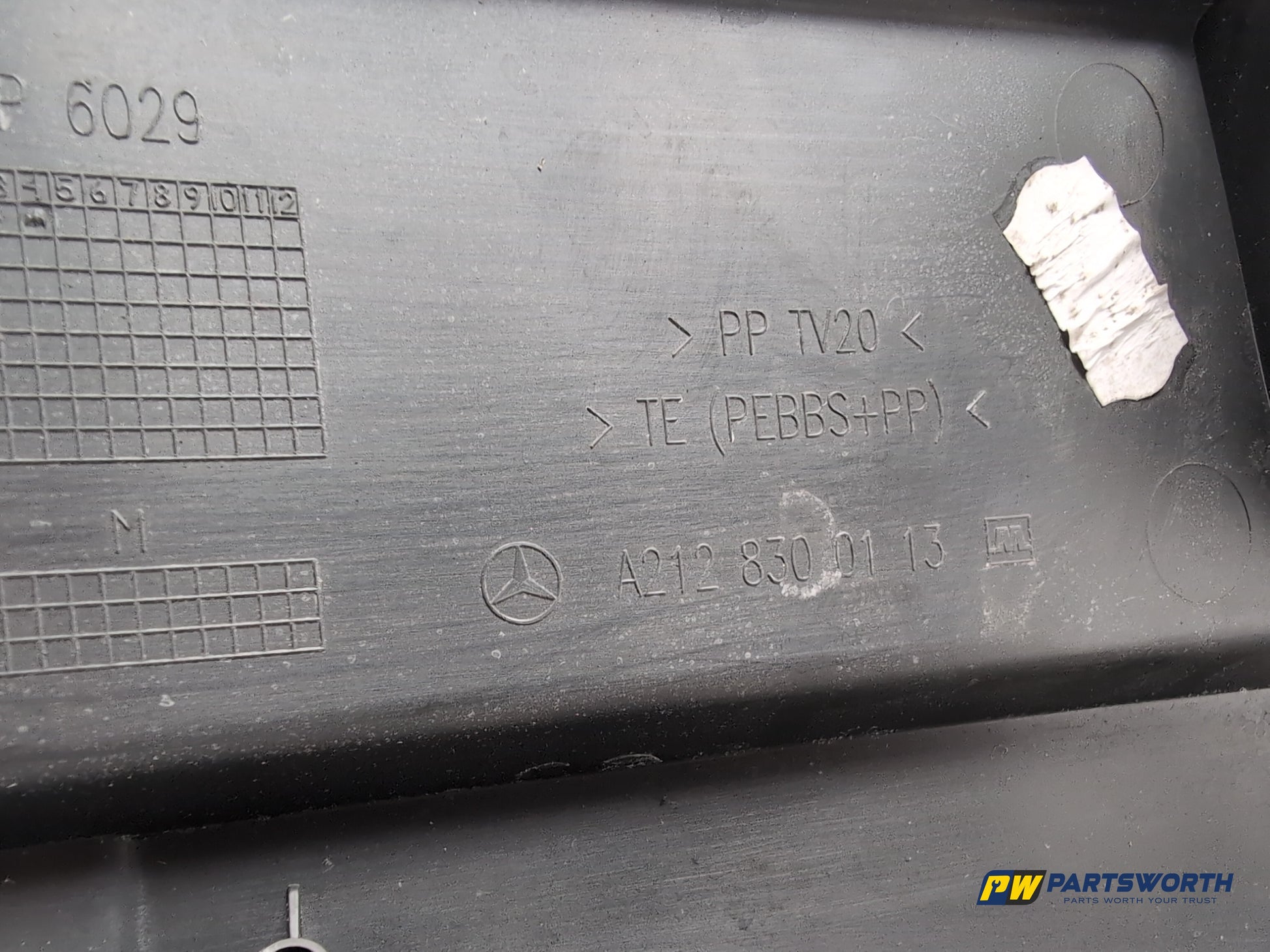 Mercedes-Benz E220 E-Class W212 Saloon Front Scuttle Panel A2128300113 2009-2016 - photo 9