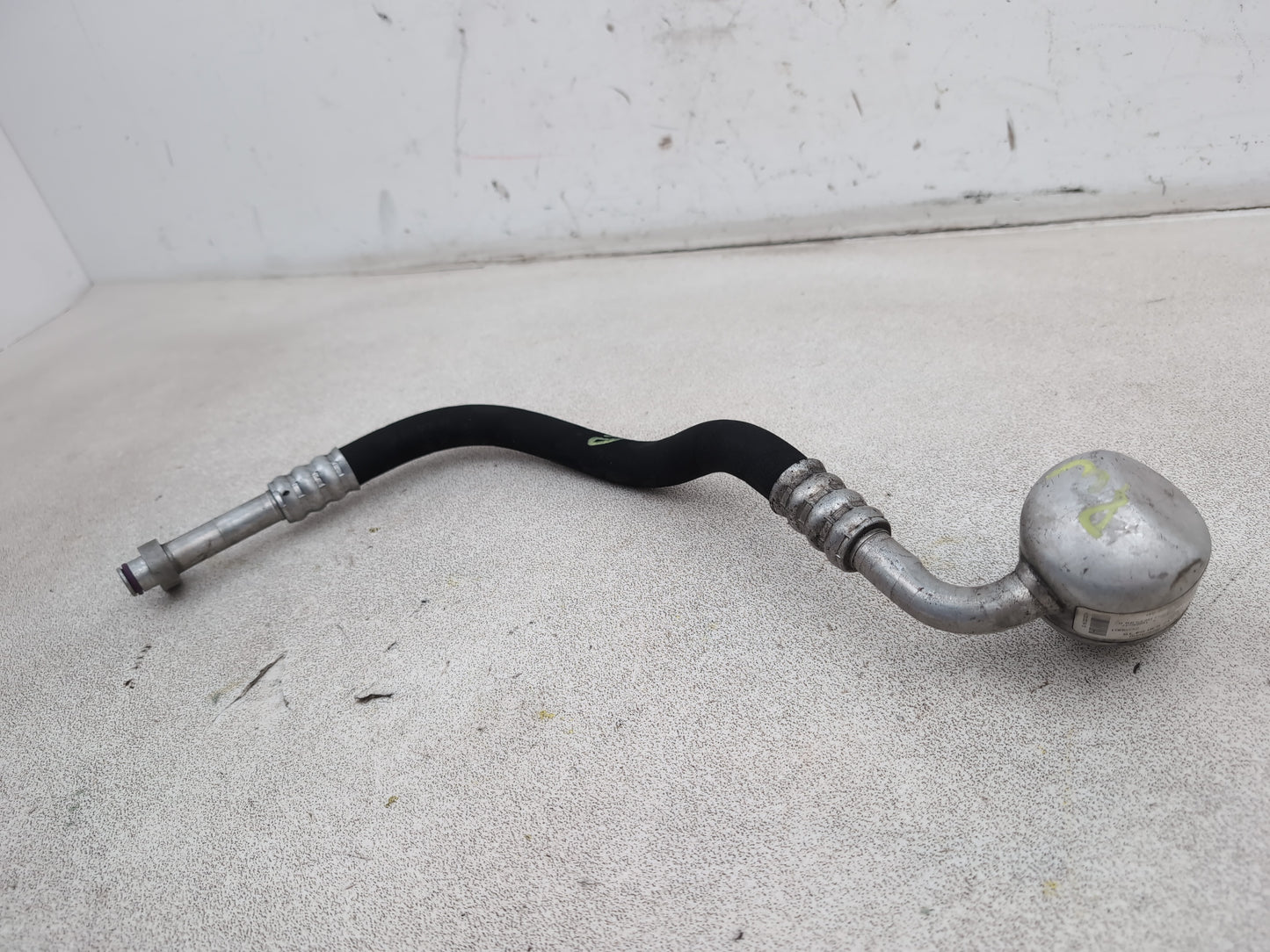 Mercedes-Benz E220 W212 Air Conditioning A/C Pipe Air Con Hose Pipe A2128305415 - photo 3