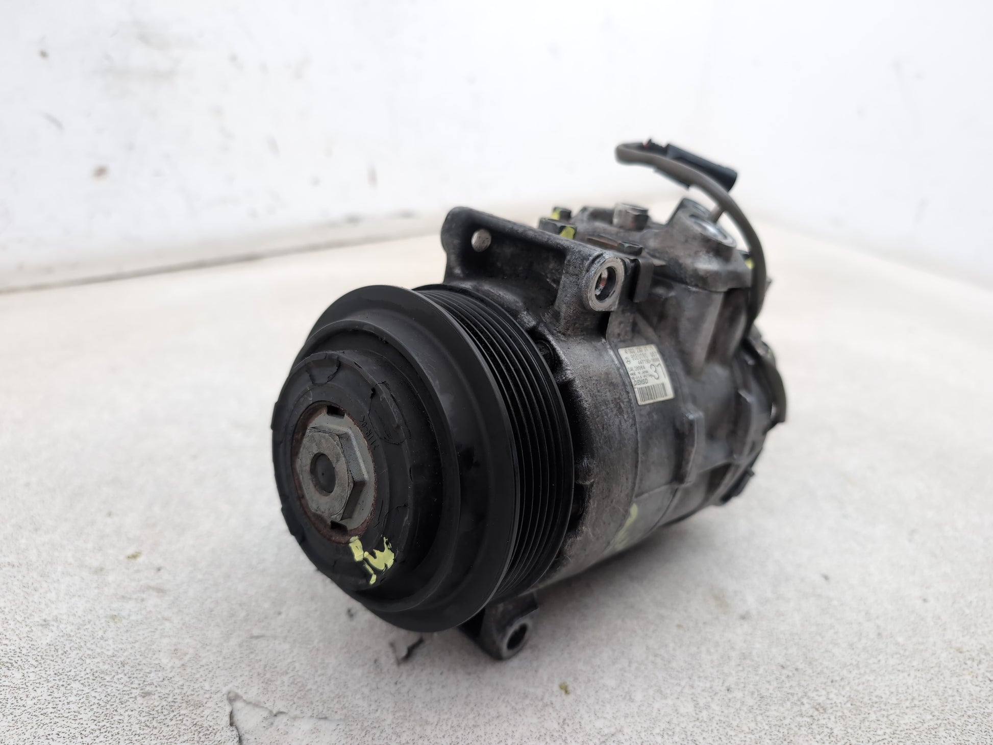Mercedes-Benz E220 W212 Air Conditioning Compressor Pump A0022303111 - photo 3