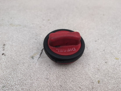Mercedes-Benz E220 W212 Diesel Fuel Filler Cap Tank In Red A2204700705 - photo 3