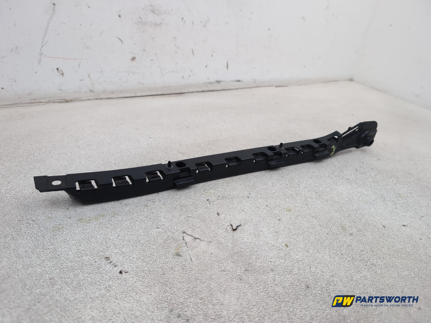 Mercedes-Benz E220 W212 Blueef-Cy Se Cdi Bumper Rear Bracket Rh A2128850242 - photo 9