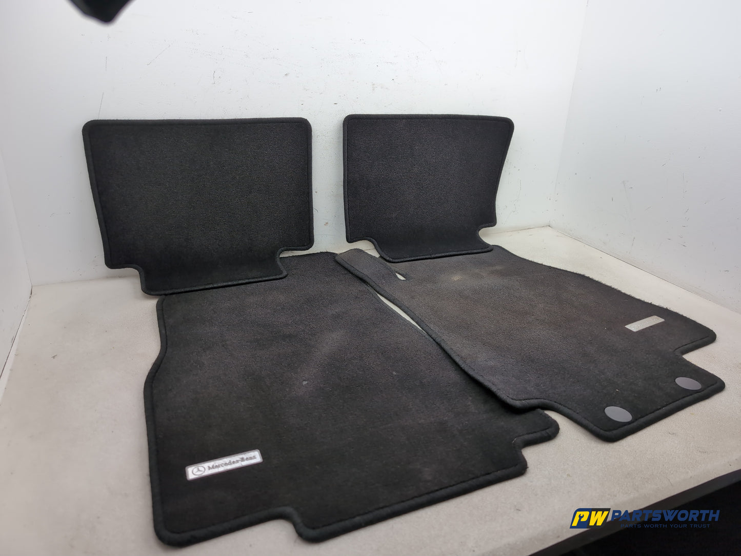 Mercedes-Benz E220 E-Class W212 Set Mat Carpet Front And Rear Black - photo 3
