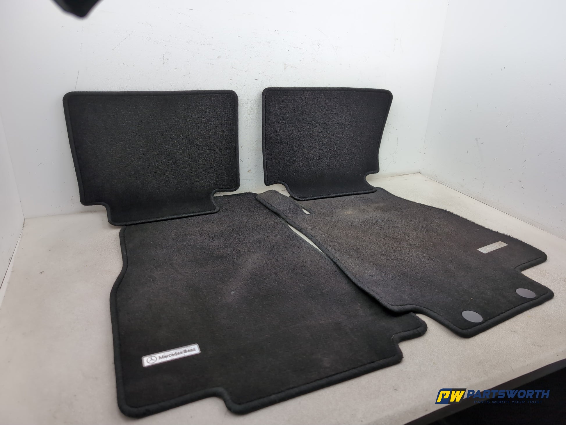 Mercedes-Benz E220 E-Class W212 Set Mat Carpet Front And Rear Black - photo 3