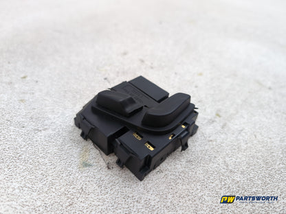 Mercedes-Benz E220 E-Class W212 Front Right Seat Control Switch A2048701958 - photo 9