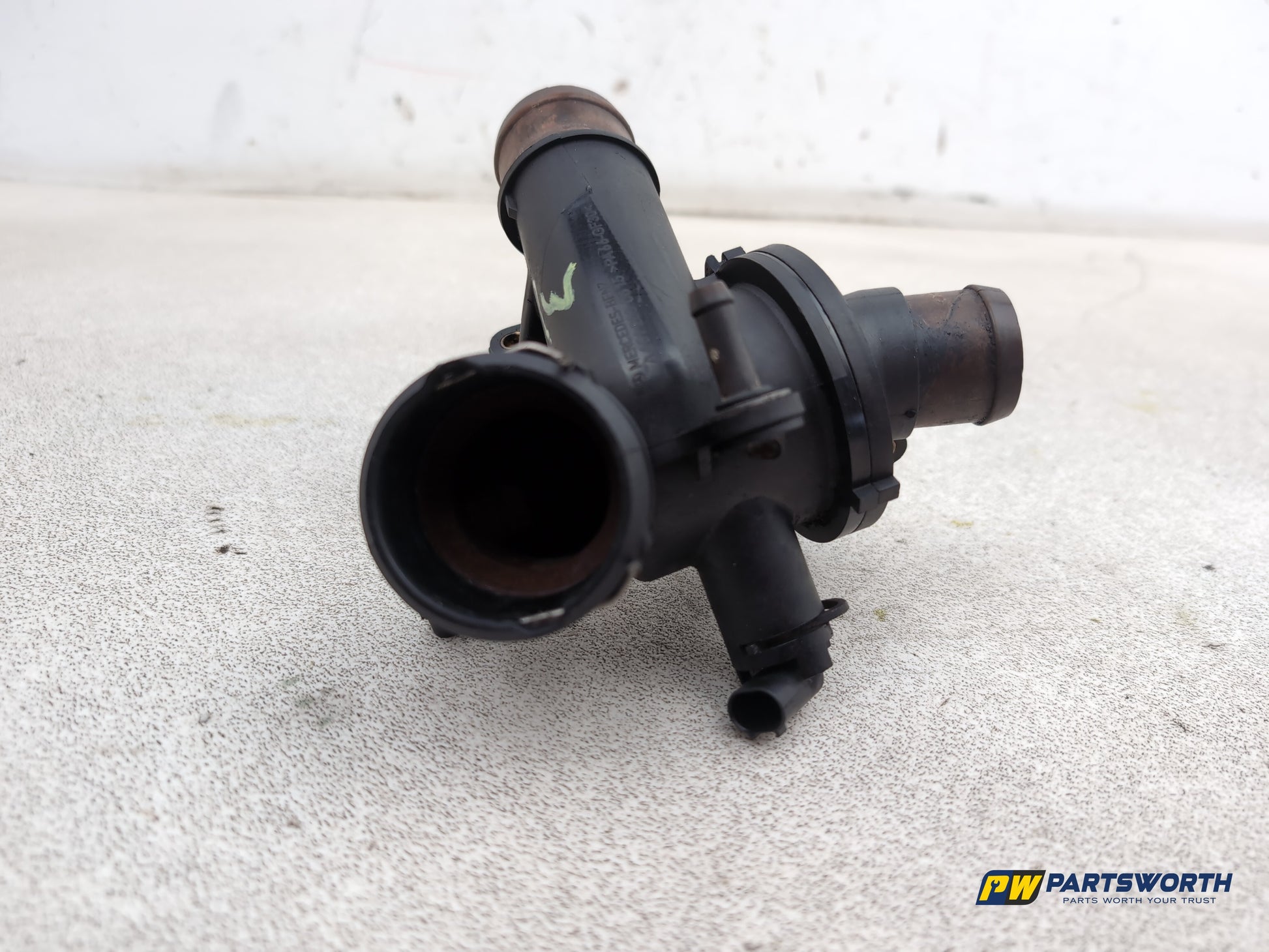 Mercedes-Benz E220 E-Class W212 Thermostat Housing A6512000615 2009-2016 - photo 3