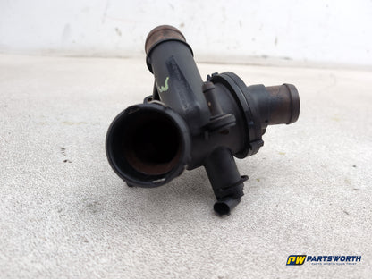 Mercedes-Benz E220 E-Class W212 Thermostat Housing A6512000615 2009-2016 - photo 3