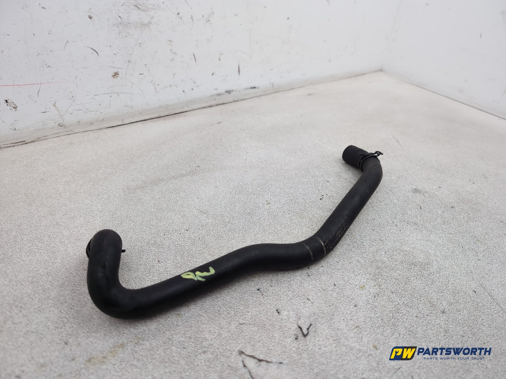 Mercedes-Benz E220 E-Class W212 Coolant Hose Pipe A2048305996 2009-2016 - photo 3