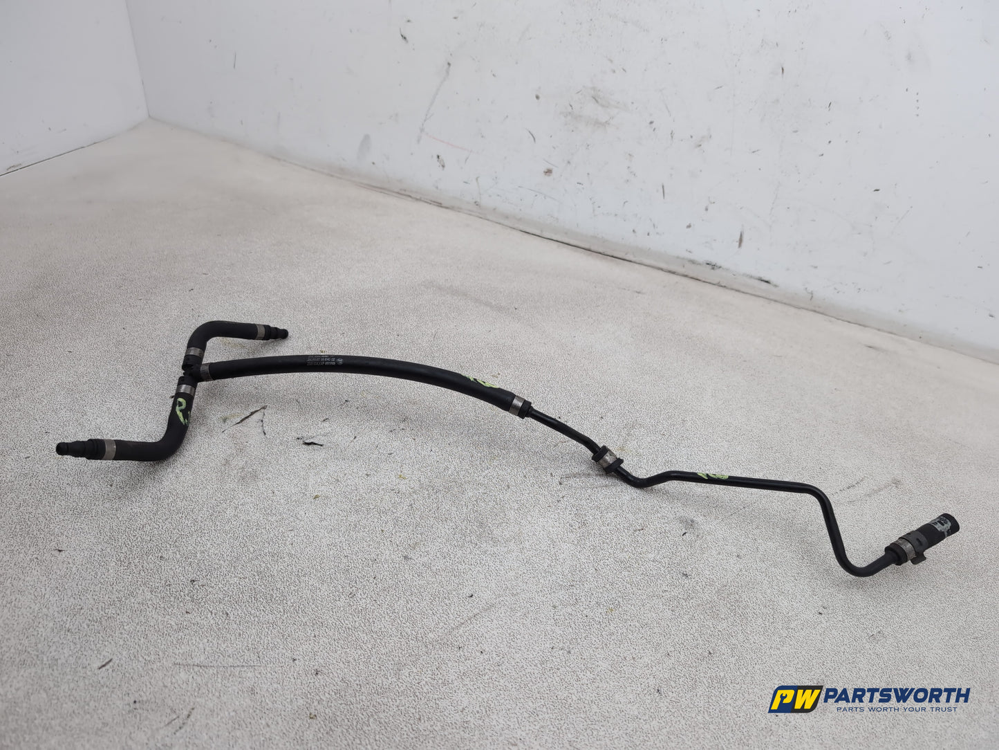Mercedes-Benz E220 E-Class W212 Coolant Hose Pipe A2125010825 2009-2016 - photo 3