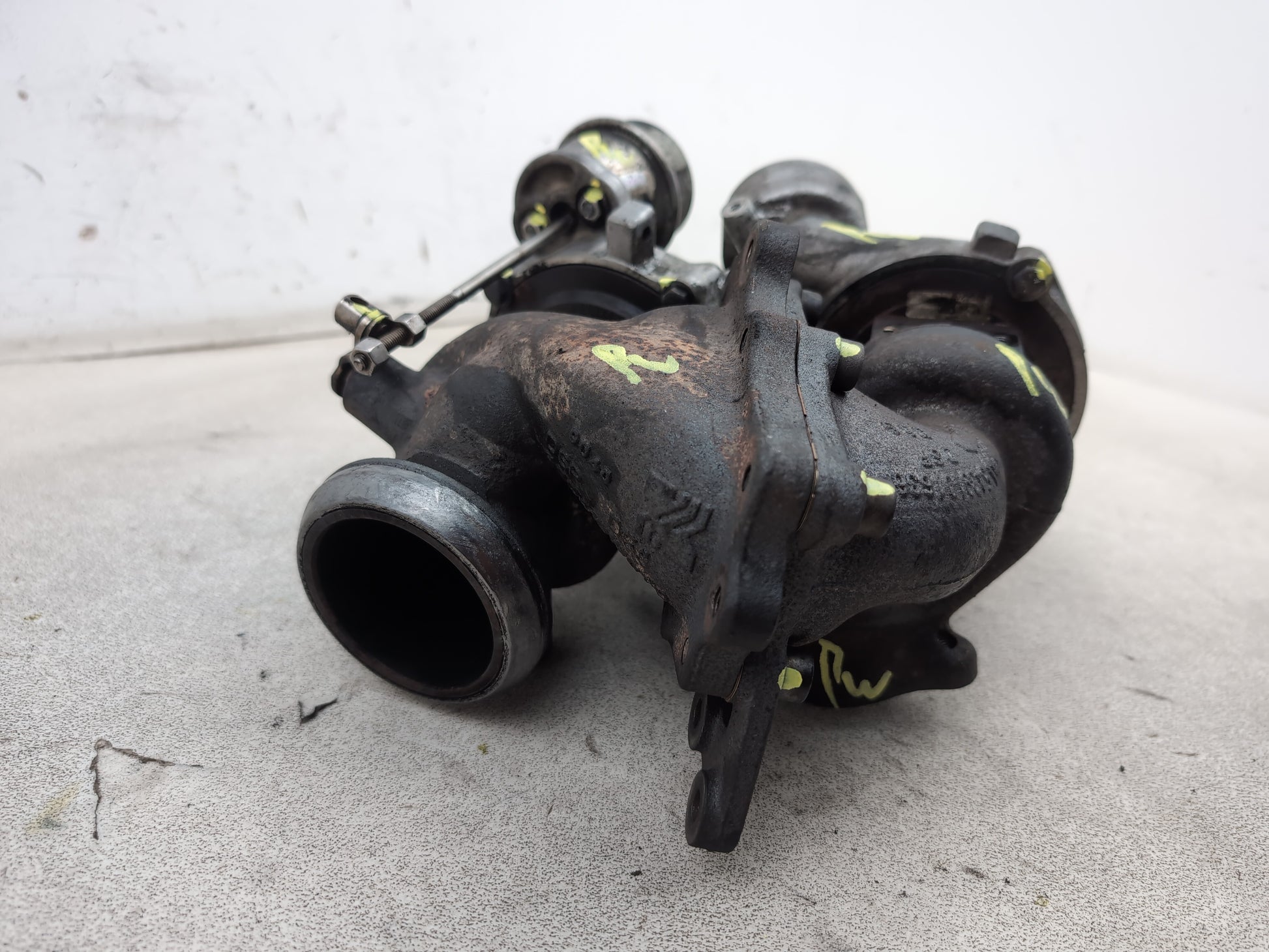 Mercedes-Benz E220 E-Class W212 Turbocharger Om 651.924 A6510904080 2009-2016 - photo 3