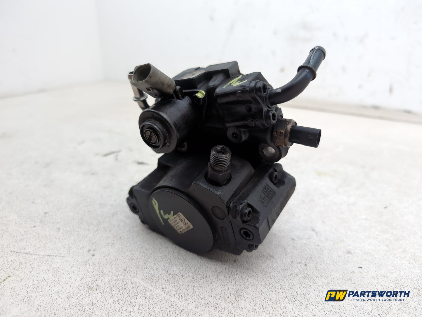 Mercedes-Benz E220 E-Class W212 2.1l Diesel High Pressure Fuel Pump A6510700101 - photo 3