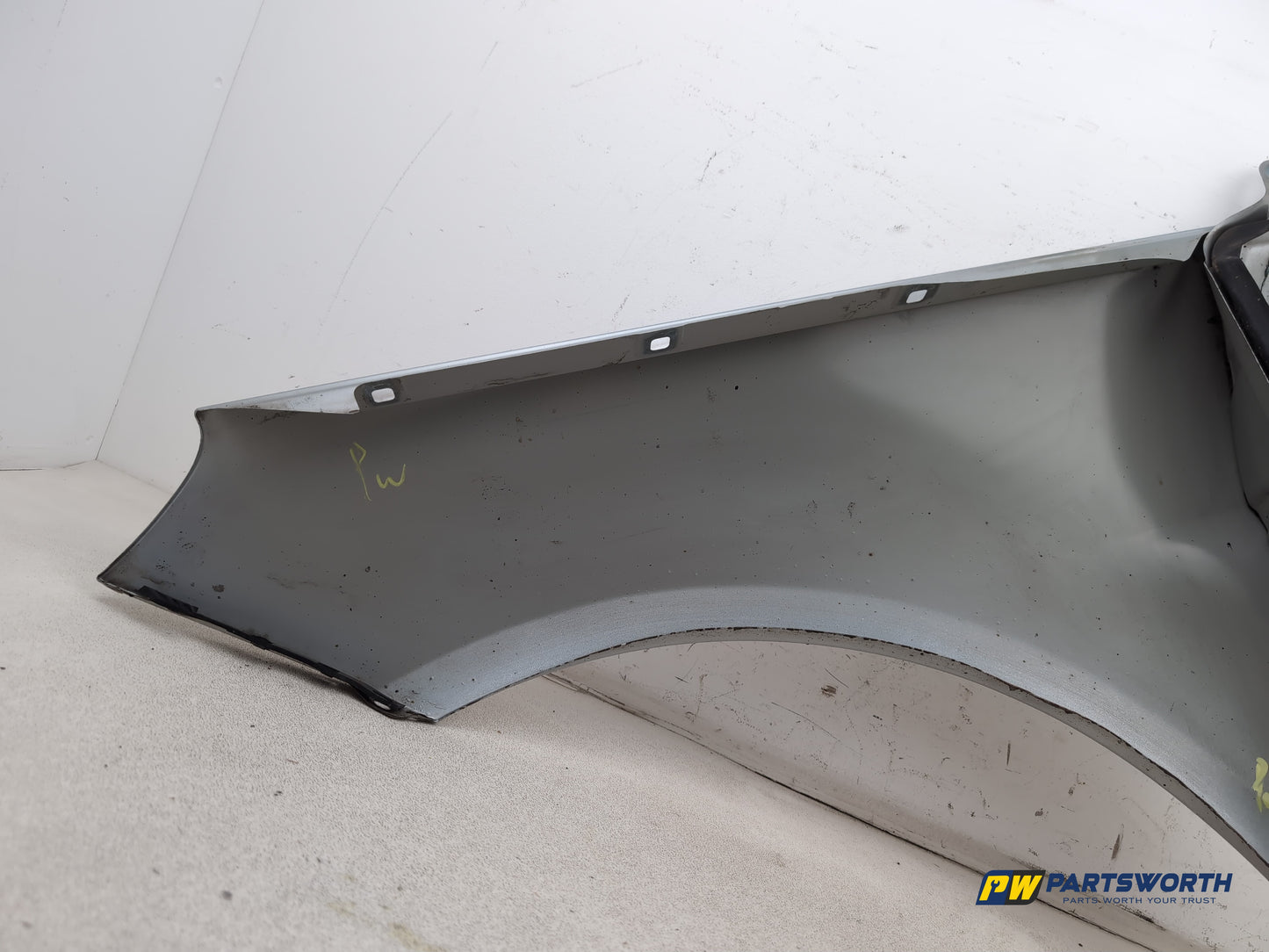 Wing Front RH 9