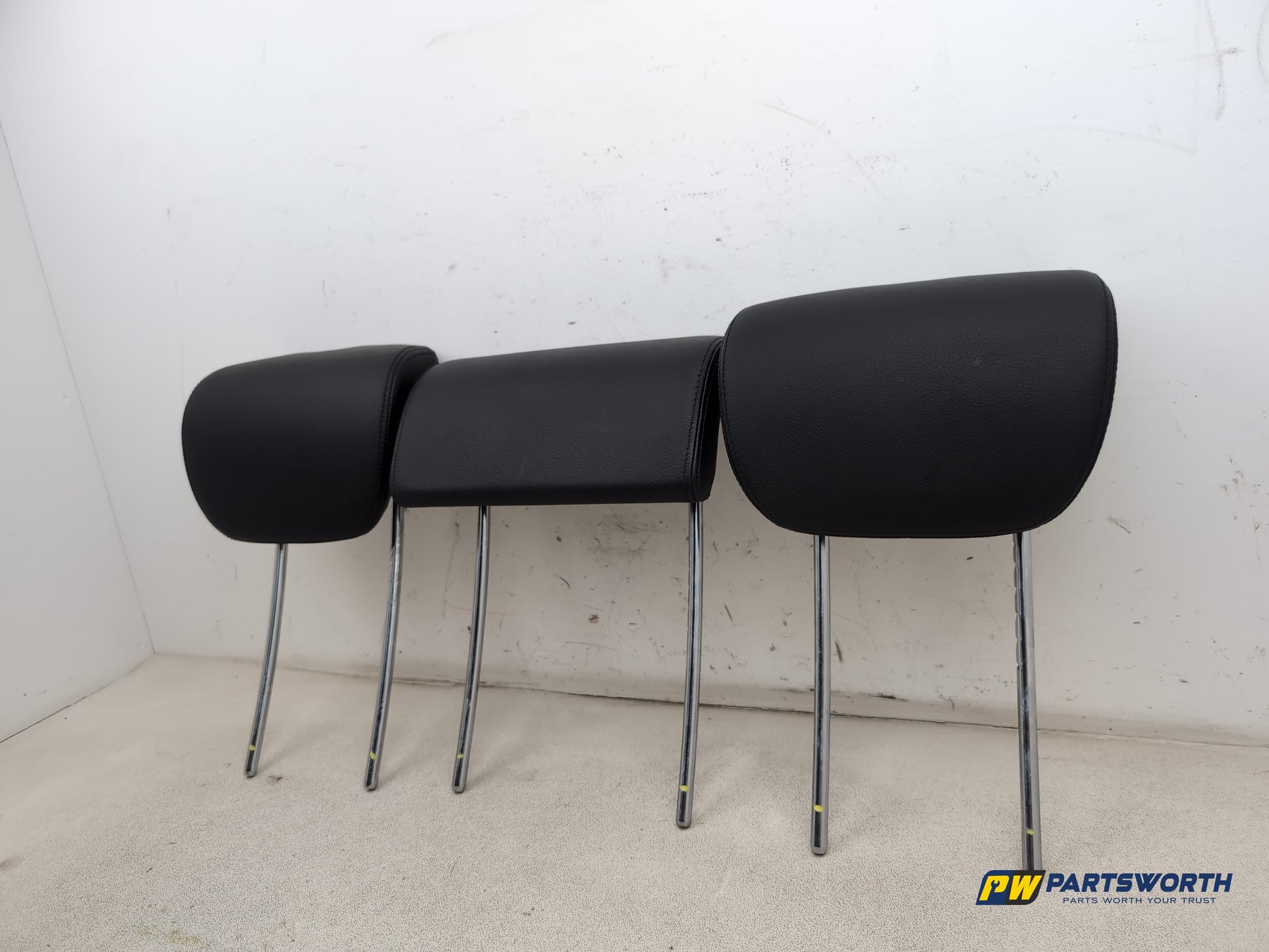 Mercedes-Benz B200 B-Class W245 Rear Headrest Set 2005-2011 - photo 3