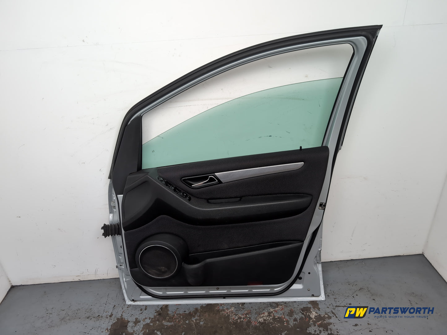 Door Front RH 9