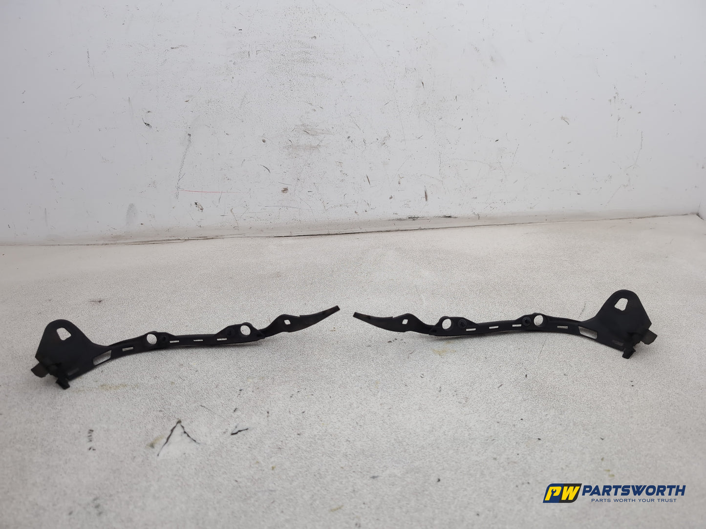 Mercedes-Benz B200 B-Class W245 Rear Bumper Bracket Set A1698851421 2005-2011 - photo 3