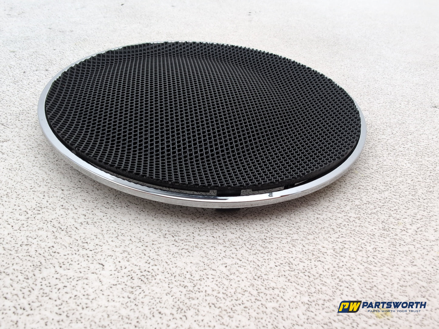 Mercedes-Benz B200 B-Class W245 Small Rear Door Speaker Cover Grille Trim - photo 9