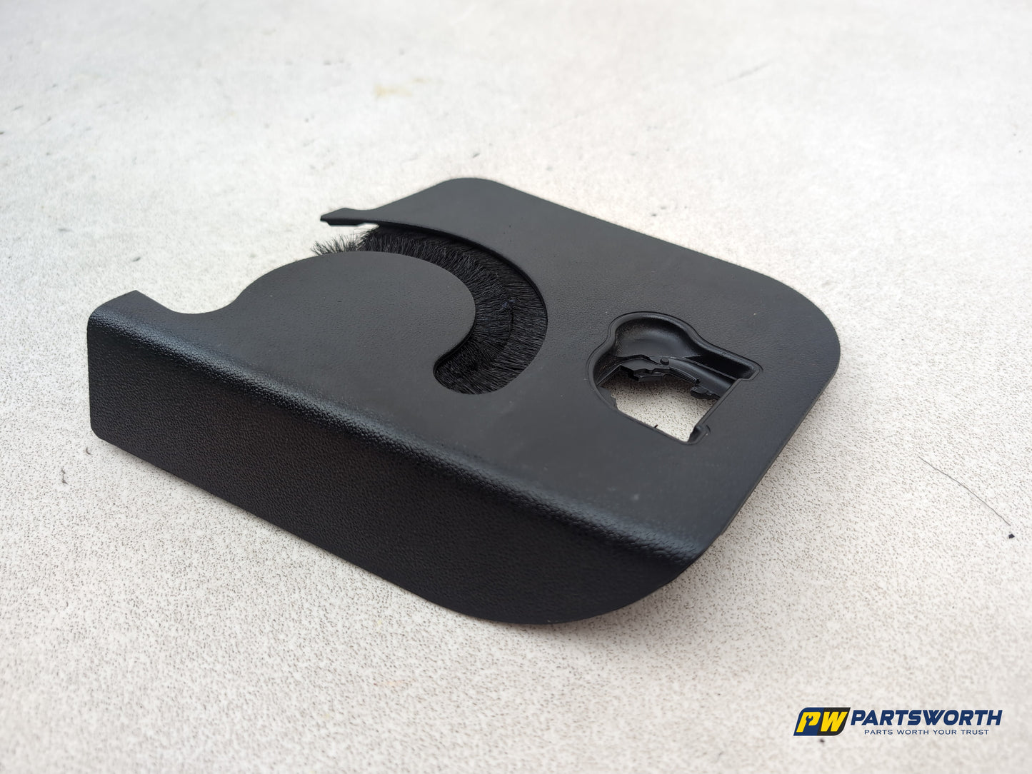 Mercedes-Benz B200 B-Class W245 Passenger Side Rear Boot Trim A1696900107 - photo 9