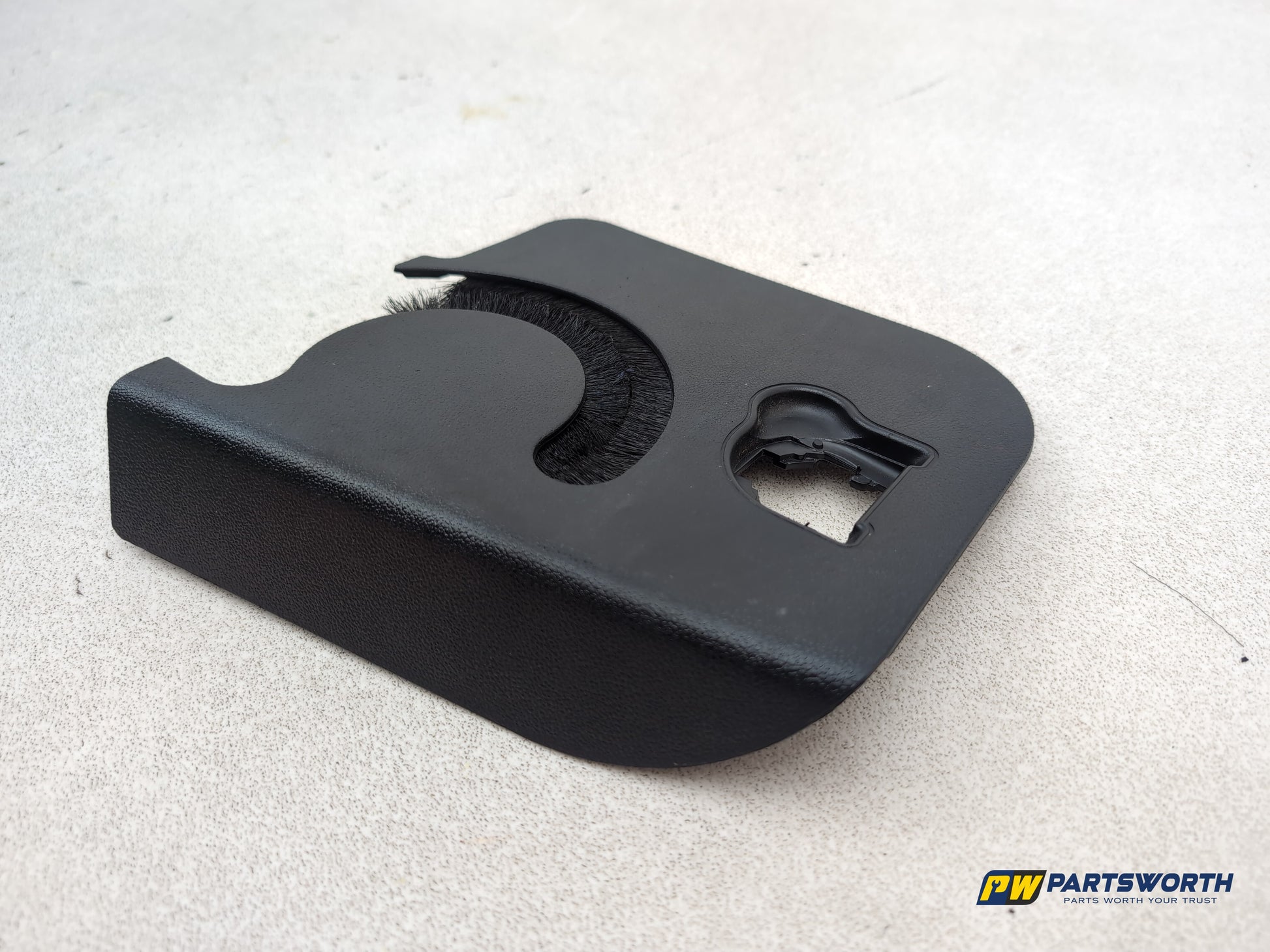 Mercedes-Benz B200 B-Class W245 Passenger Side Rear Boot Trim A1696900107 - photo 3