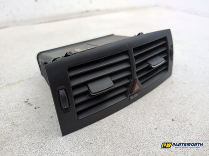Mercedes-Benz B200 B-Class W245 Dashbort Trim Air Vent Centre A1698301254 - photo 3