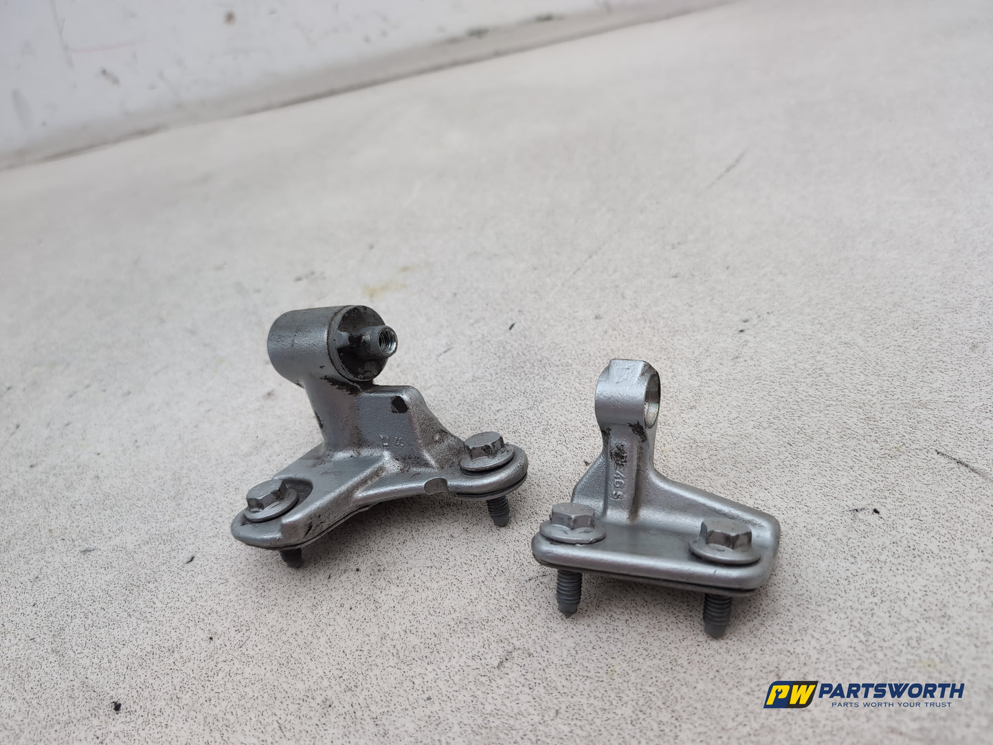 Mercedes-Benz B200 B-Class W245 Door Back Hinge Lh Passenger Side 2005-2011 - photo 3