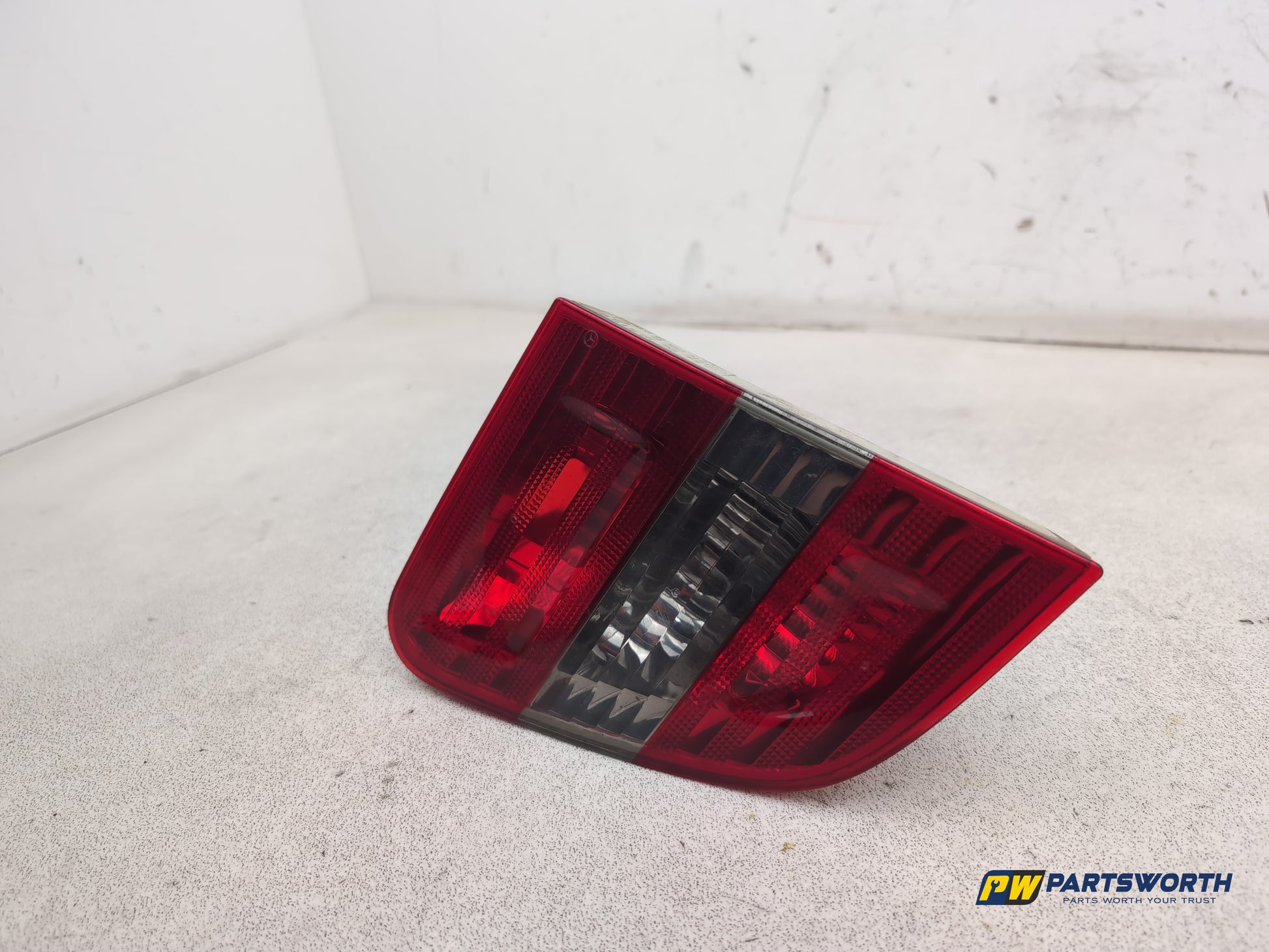 Mercedes-Benz B200 B-Class W245 Lamp Assembly Rear Inner Lh Passenger Side - photo 10