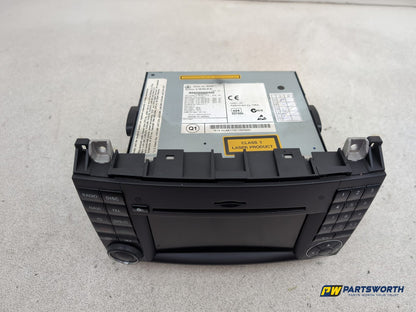 Radio - DAB/CD Player, Display screen + Facia  3