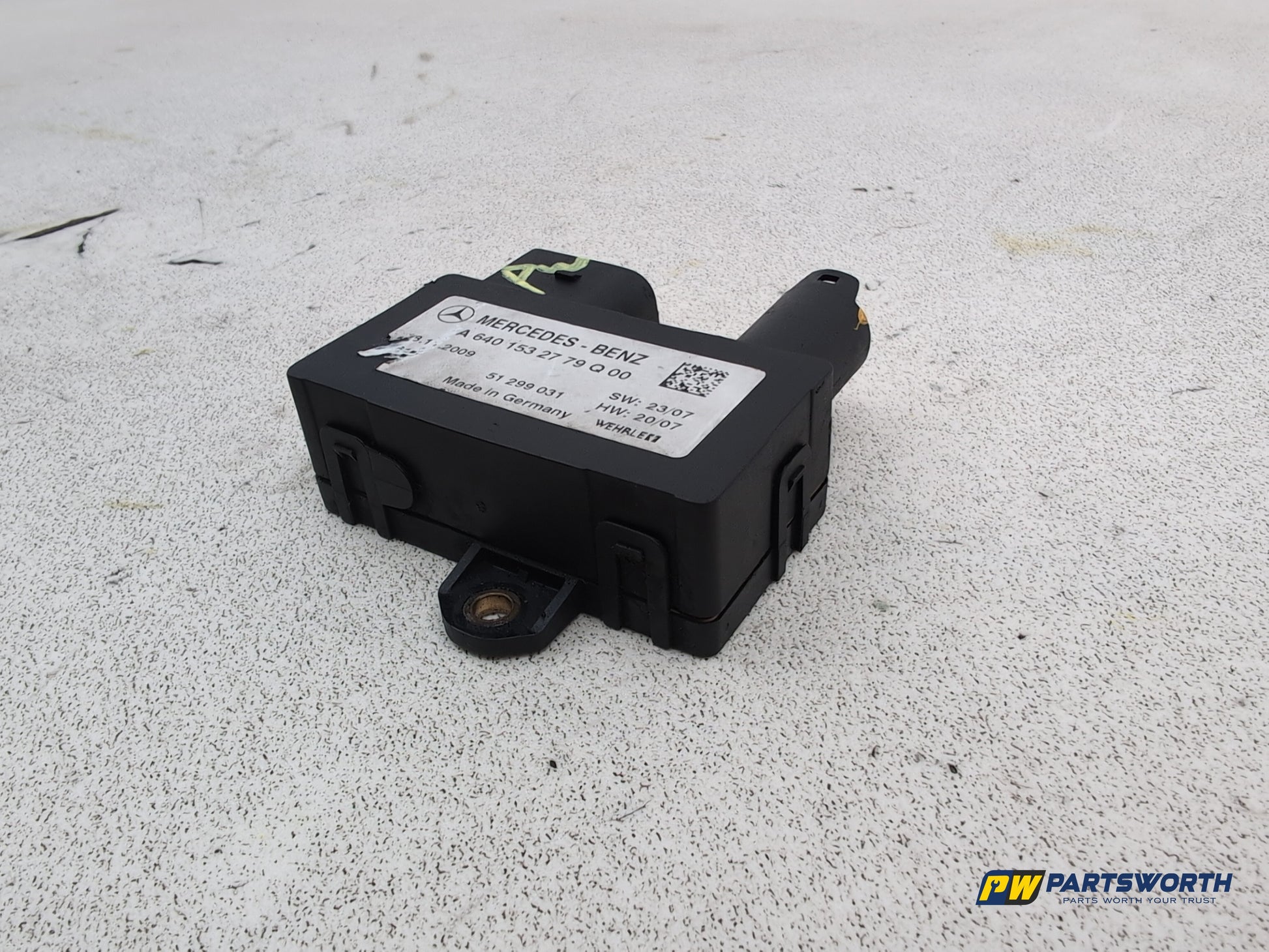Mercedes-Benz B200 B-Class W245 2.0l Diesel Glow Plug Relay Module A6401532779 - photo 3