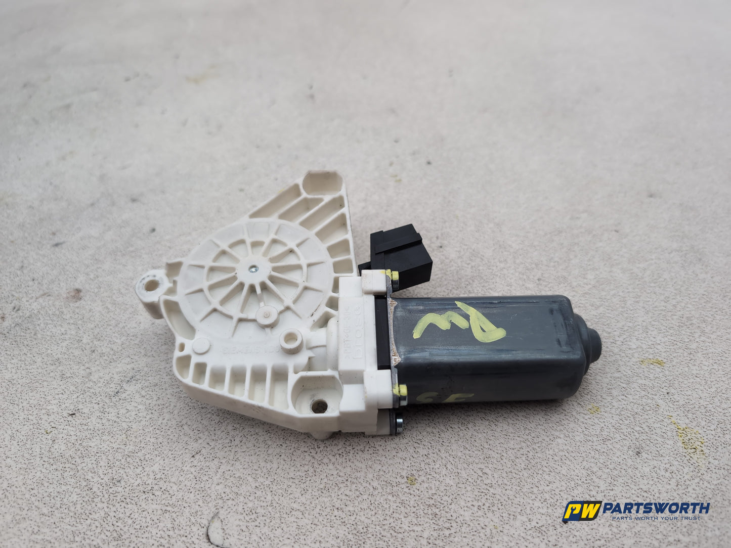Mercedes-Benz B200 B-Class W245 Left Front Window Motor A1698204342 2005-2011 - photo 3