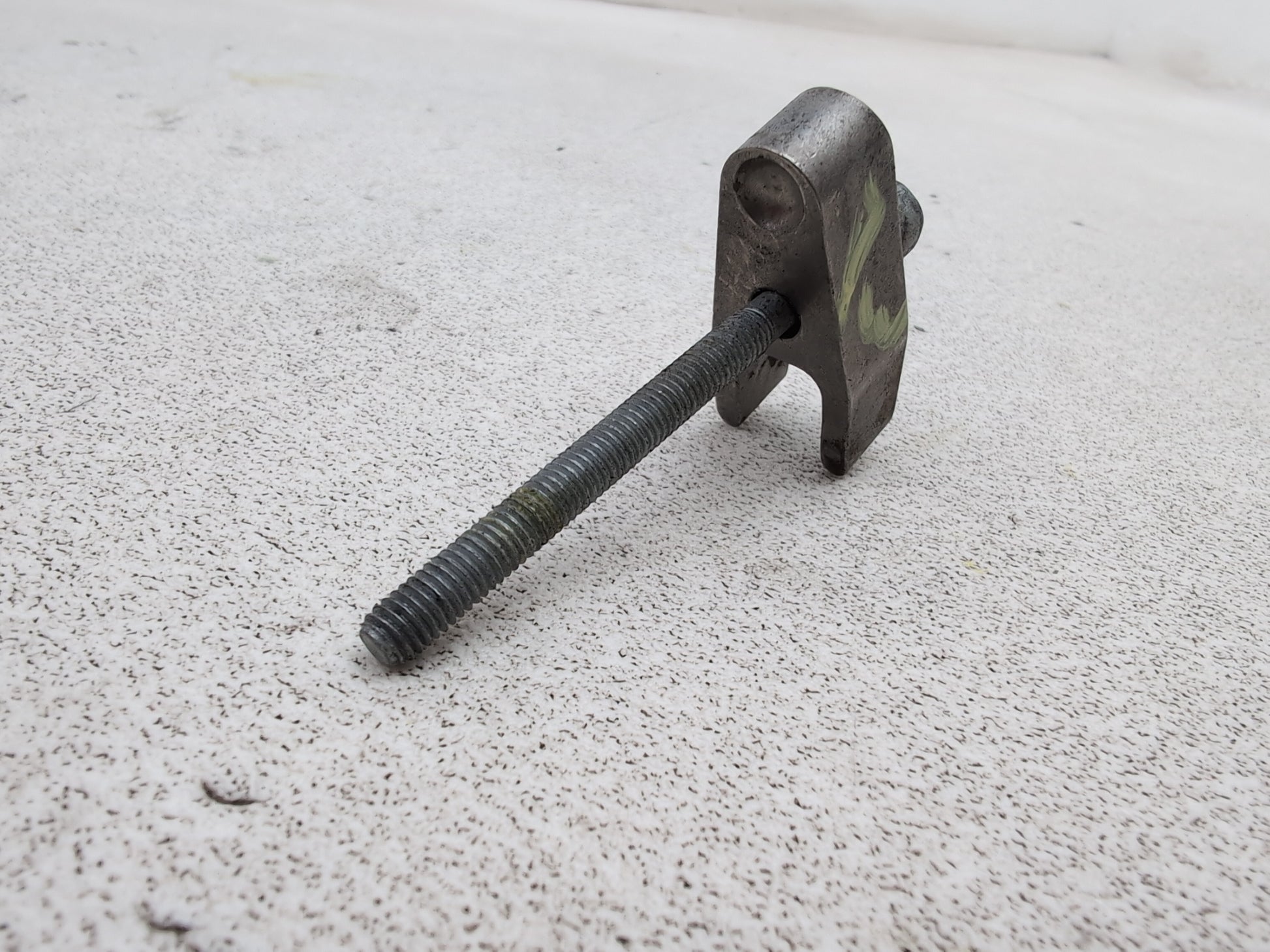 Mercedes-Benz B200 B-Class W245 2.0l Diesel Fuel Injecor Holding Clamp 2005-2011 - photo 3