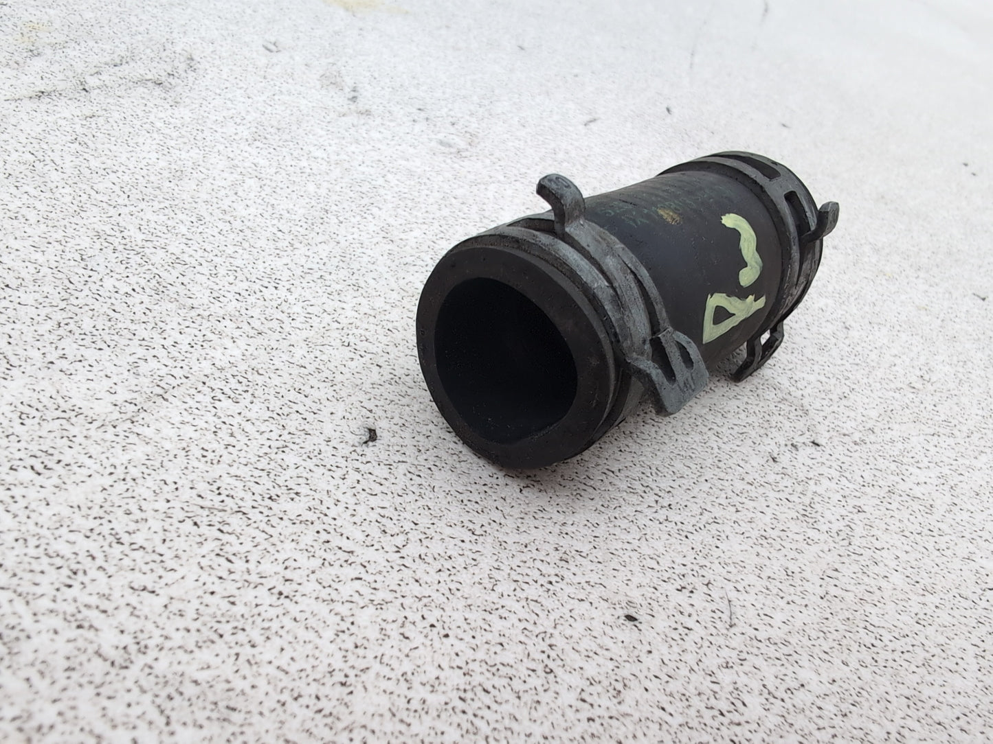 Mercedes-Benz B200 B-Class W245 2.0l Diesel Coolant Hose Pipe A6402031382 - photo 3