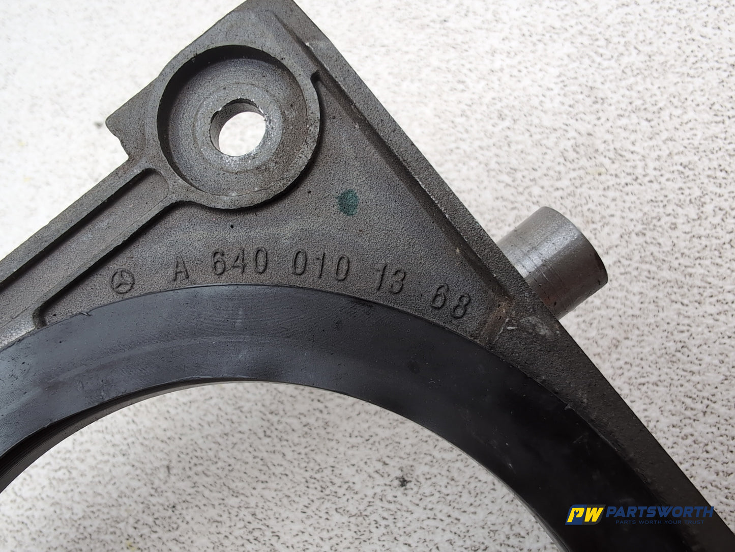 Mercedes-Benz B200 B-Class W245 2.0l Diesel Crankshaft Oil Gasket A6400101368 - photo 3