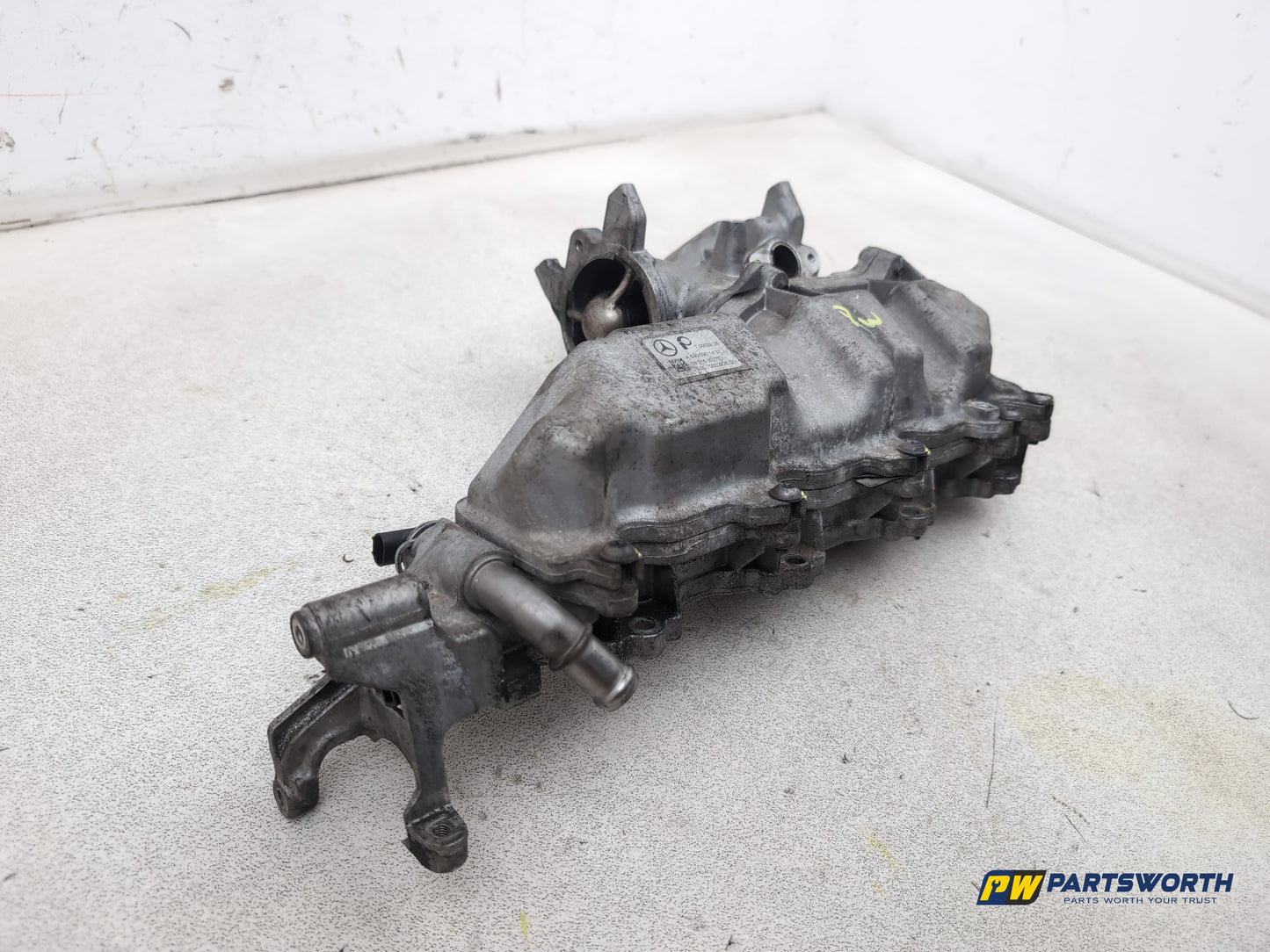 Mercedes-Benz B200 B-Class W245 2.0l Diesel Engine Inlet Manifold A6400901437 - photo 3